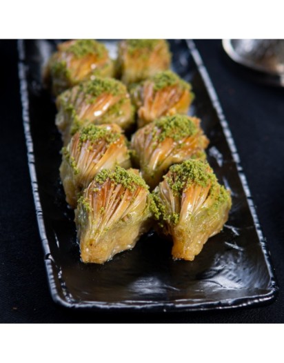 Fıstıklı Kaymaklı Midye Baklava