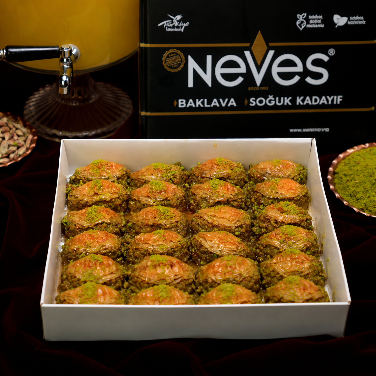 Fıstıklı Dilber Baklava - Neves Baklava